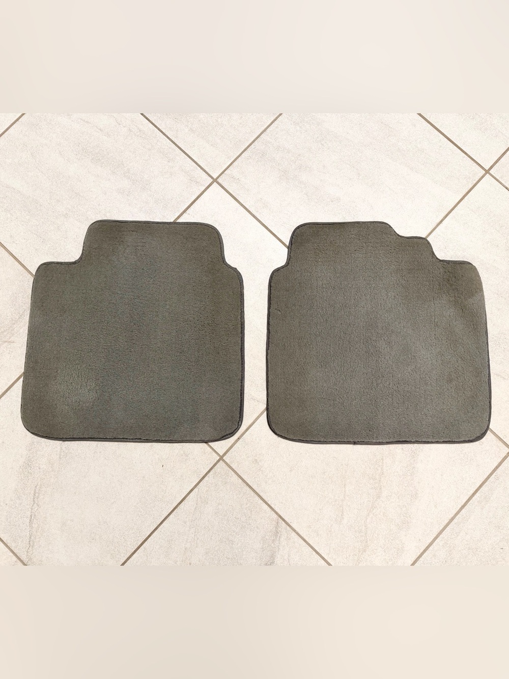 OEM 2007-2011 Toyota Camry Rear Floor Mats Carpet Dark Gray Factory Pair